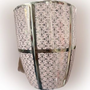 Green Circle Growers (GCG) 
Phalaenopsis Orchid Flower Pot